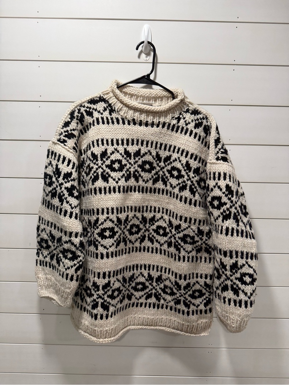100% Wool Handmade Sweater Made In Equador